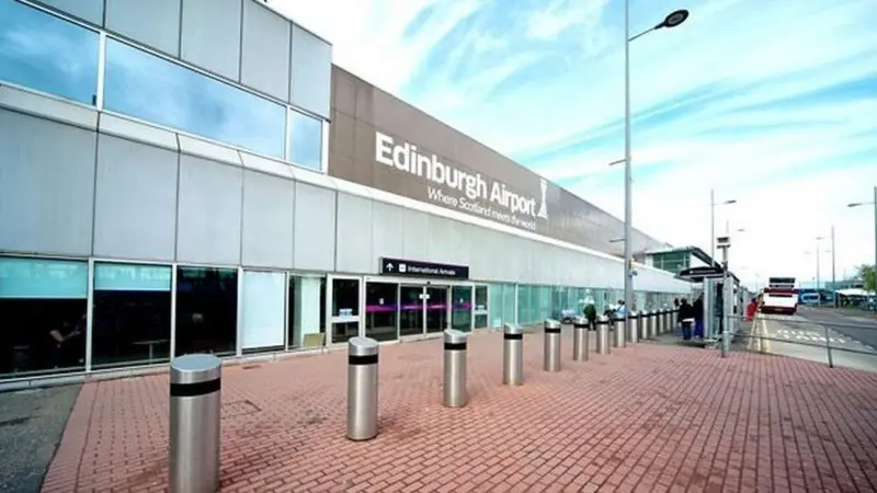 Pilot caught with stun gun at Edinburgh Airport